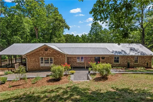 142 Pioneer Road, Harmony, NC 28634