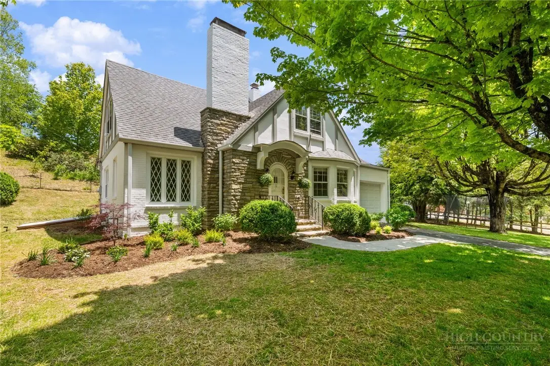 616 Cranberry Street, Newland, NC 28657 - #1