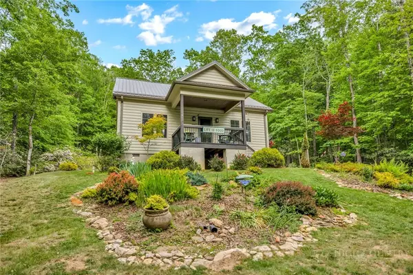 126 Highland Cove, West Jefferson, NC 28694