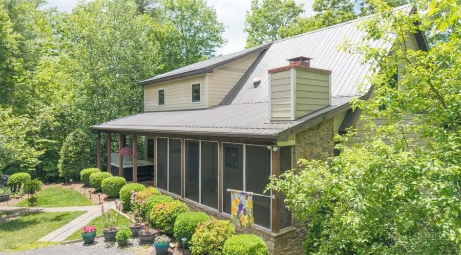 555 High Knolls Road, Fleetwood, NC 28626 - #3