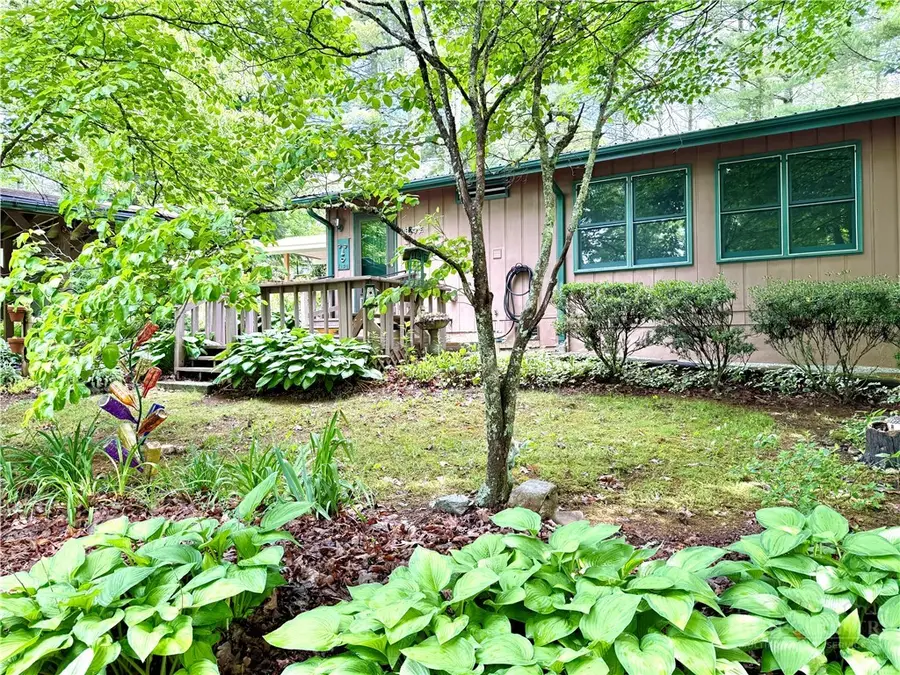 71 Yarrow Circle, Pineola, NC 28657 - #2
