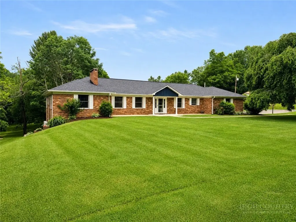 19 Carson Blvd, Sparta, NC 28675 - #1