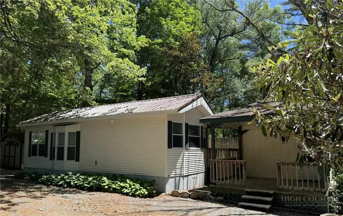 397 Elderberry Loop, Newland, NC 28657 - #1