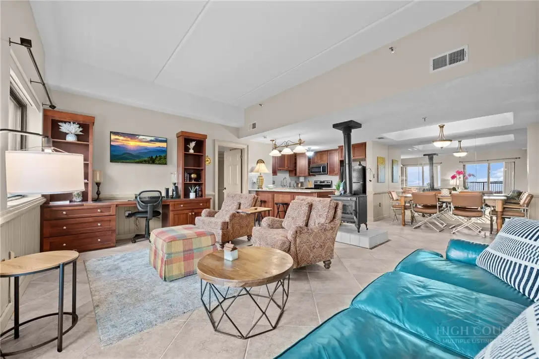303 Sugar Top Drive #2122, Sugar Mountain, NC 28604 - #1