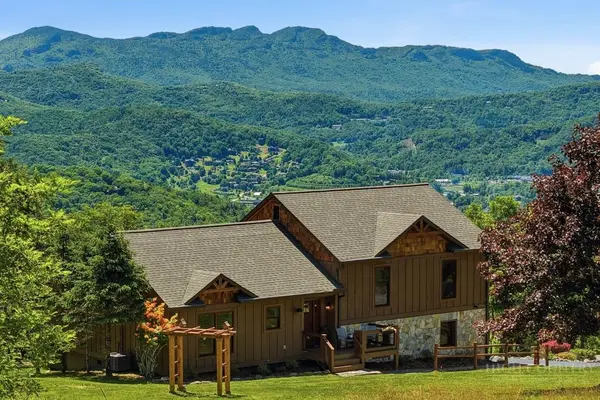 470 Banner Grande Lane, Banner Elk, NC 28604