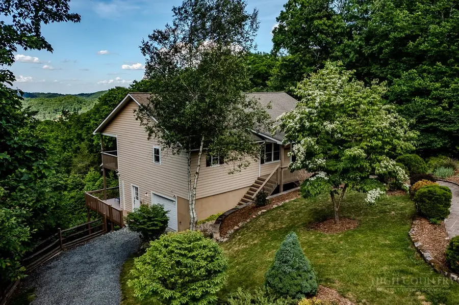 354 Brown Mountain Ridge Road, Blowing Rock, NC 28605 - #2