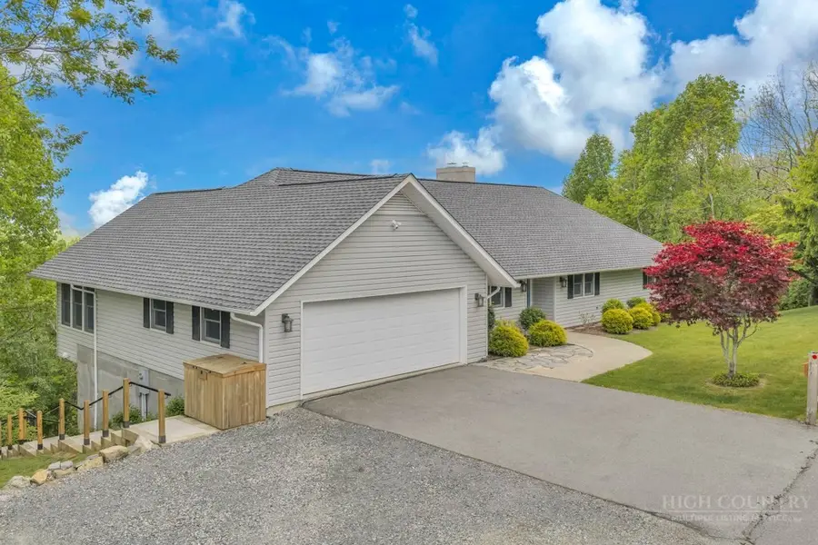 784 Alpine Drive, Seven Devils, NC 28604 - #2