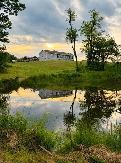 712 Continental Avenue, Ennice, NC 28623