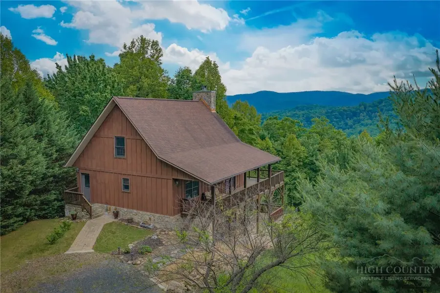 605 Valley View Drive, Purlear, NC 28665 - #2