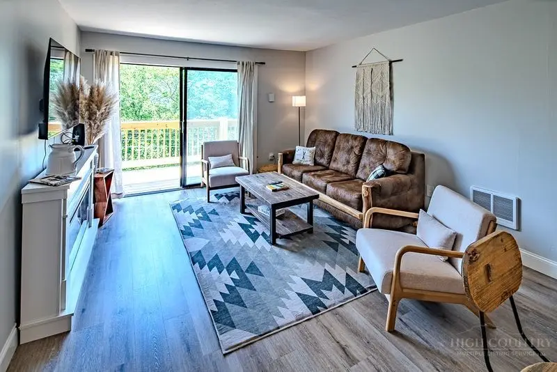 101 Lower Holiday Lane #B-305, Beech Mountain, NC 28604 - #3