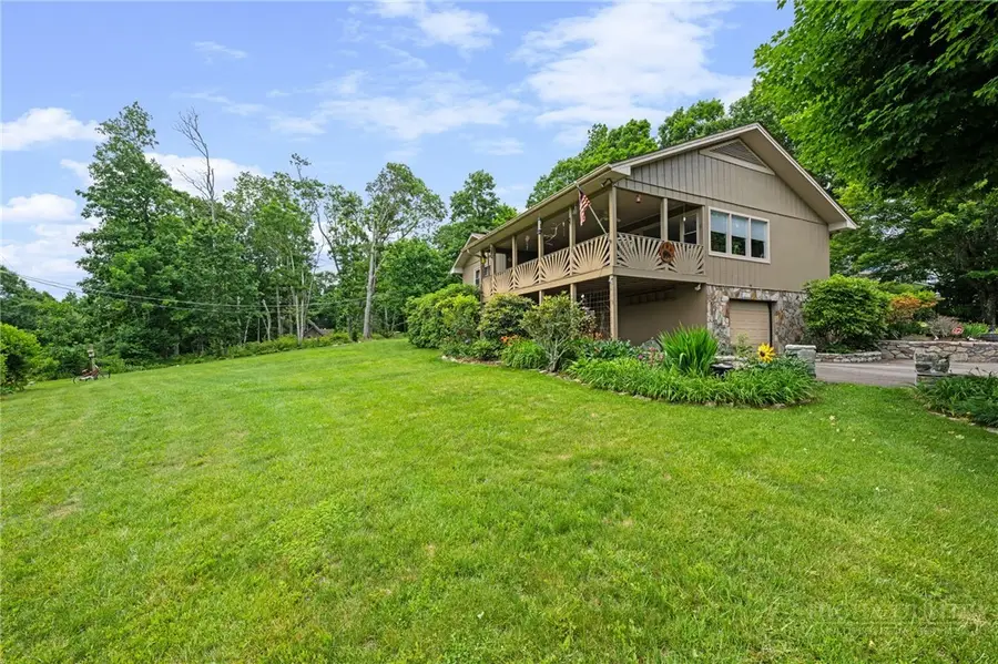711 Linhigh Drive, Newland, NC 28657 - #2