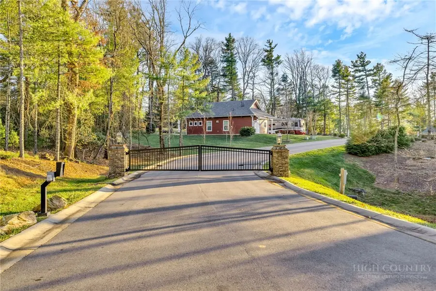 79 Laurel Branch Court, Roaring Gap, NC 28668 - #3