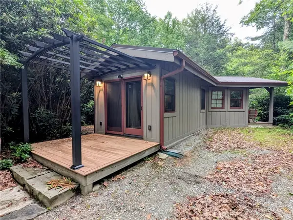 5 Butternut Lane, Newland, NC 28657