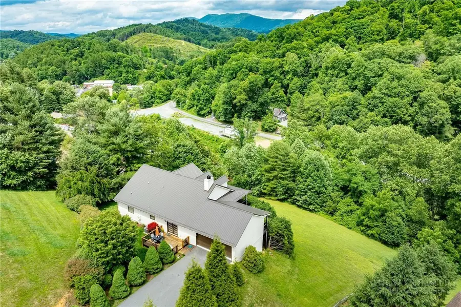 353 Woodbriar Drive, Sugar Grove, NC 28679 - #2