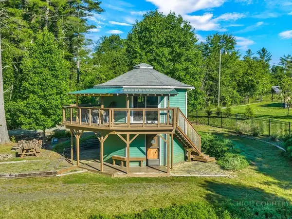 141 N Riverside Drive, West Jefferson, NC 28694