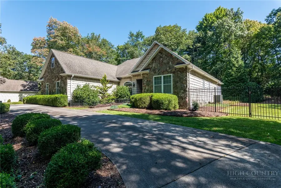 116 Fawn Lane, Roaring Gap, NC 28668 - #2