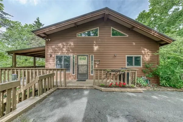 392 Locust Road, Newland, NC 28657