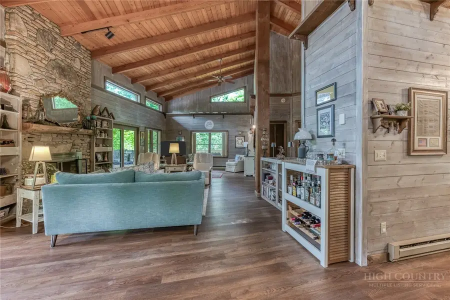 392 Locust Road, Newland, NC 28657 - #2