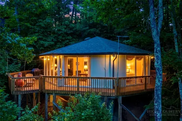 104 Fawn Lane, Beech Mountain, NC 28604