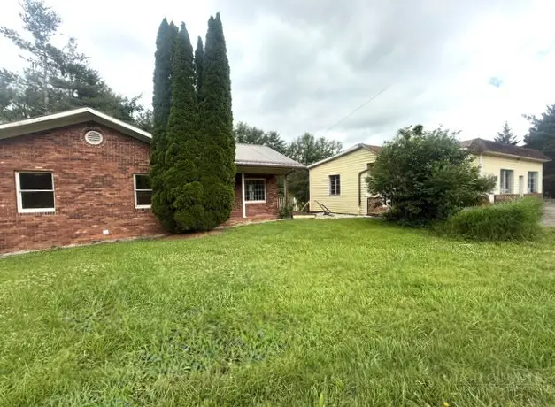 1586 Nc Highway 88 W., West Jefferson, NC 28694 - #1