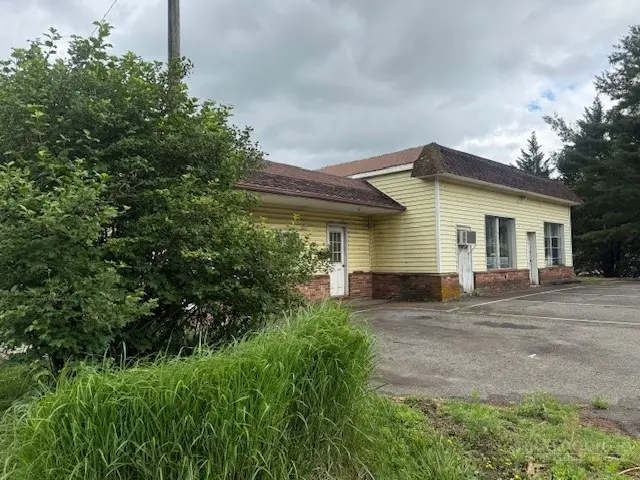 1586 Nc Highway 88 W., West Jefferson, NC 28694 - #3