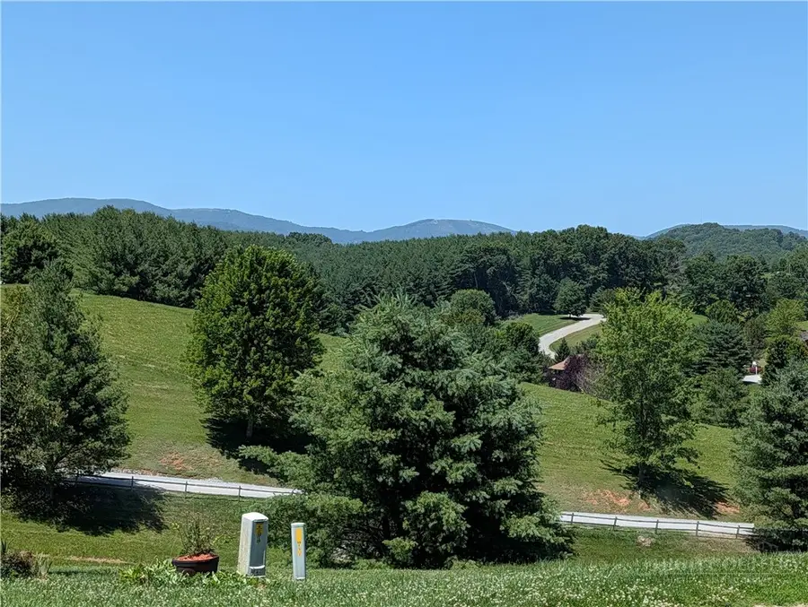 285 Black Bear Ridge, Sparta, NC 28675 - #2