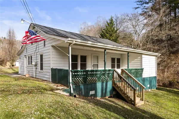 336 Willowdale Church Road, Vilas, NC 28692