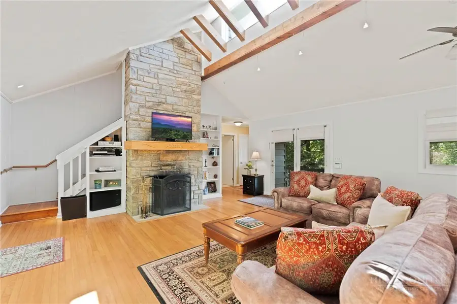 183 Lakeview Terrace, Blowing Rock, NC 28605 - #2