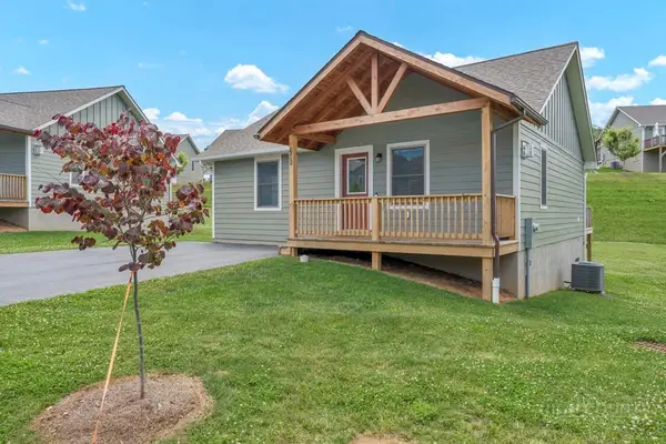 141 Pitts Way #127, Boone, NC 28645
