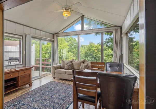 335 Snowshoe Loop, Newland, NC 28657