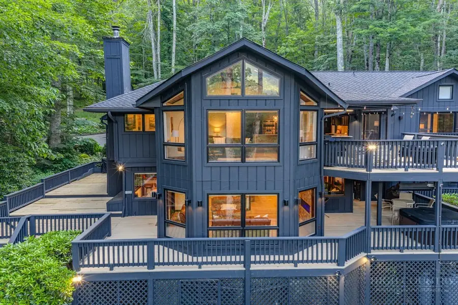 102 Ridge Drive, Linville, NC 28646 - #3