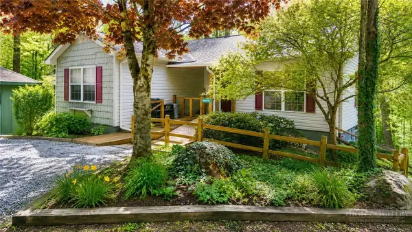 32 Yarrow Circle, Newland, NC 28657