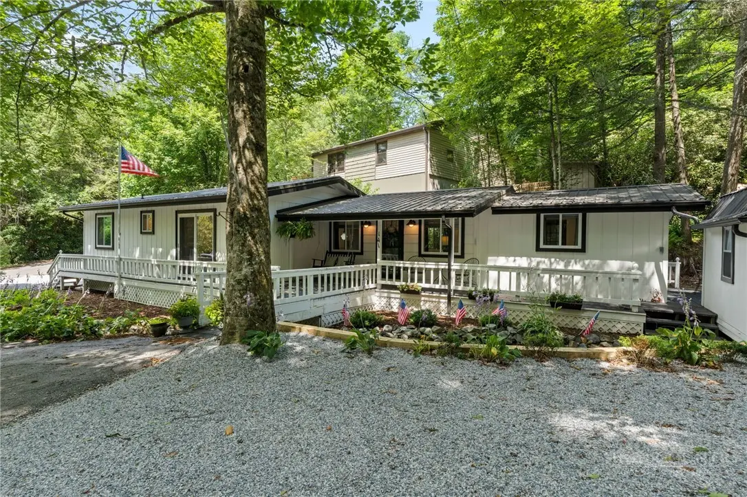 141 River Hollow Road, Newland, NC 28657 - #1