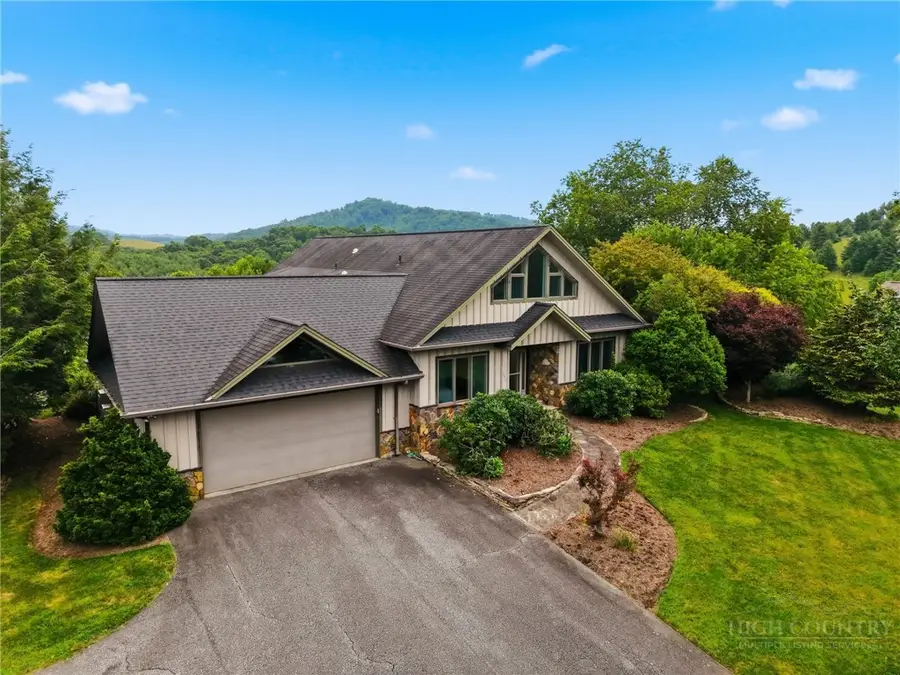 191 Charter Ridge, Jefferson, NC 28640 - #2