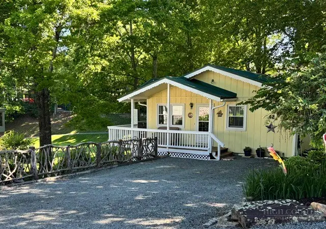 42 Thorn Wood Loop, Newland, NC 28657 - #2