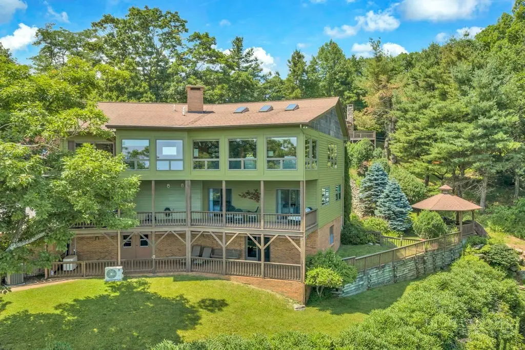 140 Foggy Hollow, Blowing Rock, NC 28605 - #1
