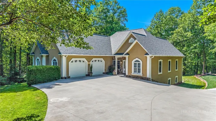 5222 N Nc Highway 16, Millers Creek, NC 28651 - #2