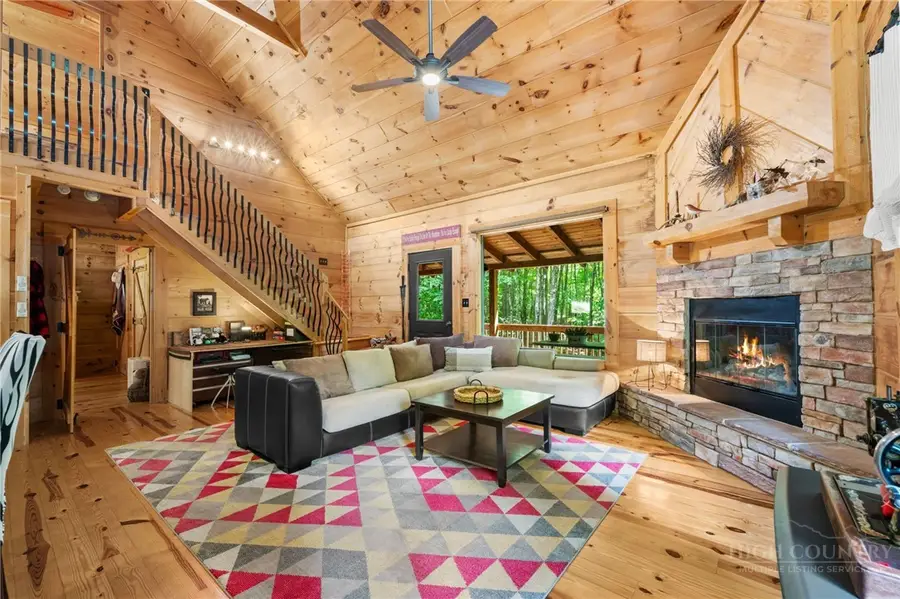 135 Teaberry Trail, Beech Mountain, NC 28604 - #2