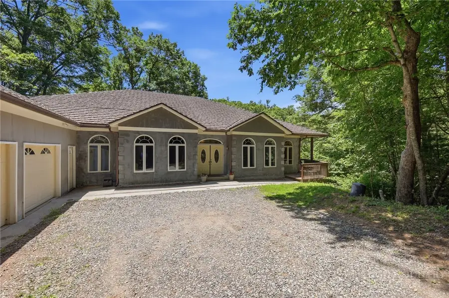 211 Independence Way, West Jefferson, NC 28694 - #3