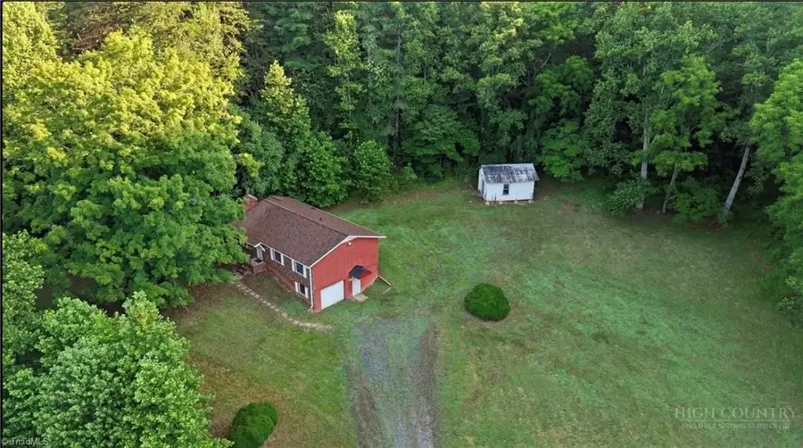 11526 Us Highway 421, Purlear, NC 28665 - #3