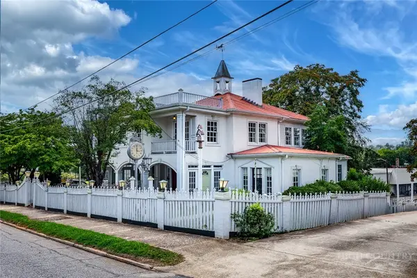 1010 SW College Avenue, Lenoir, NC 28645