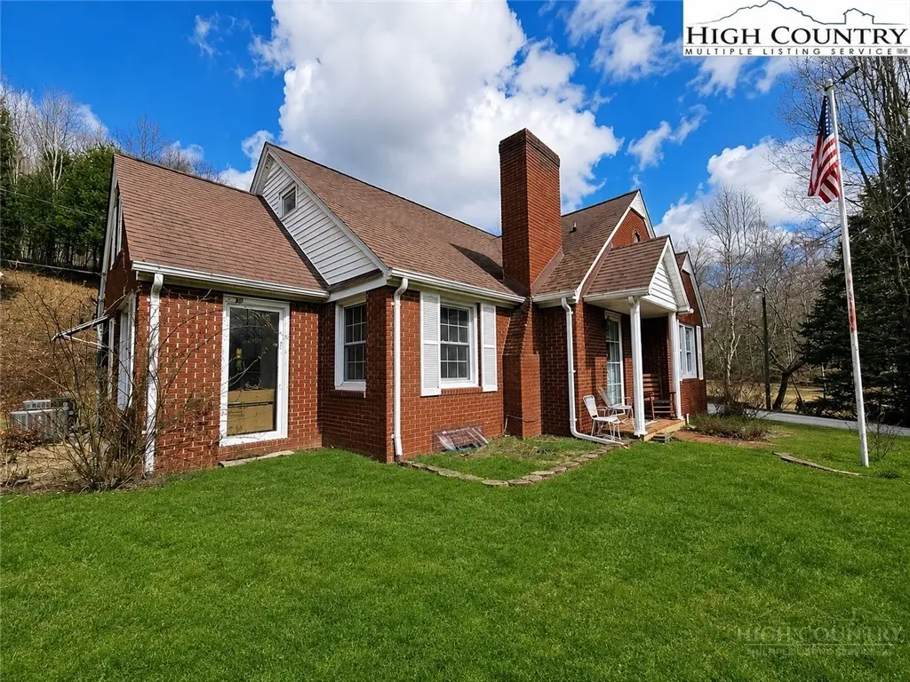780 Wade Bare Rd, Jefferson, NC 28640 - #1