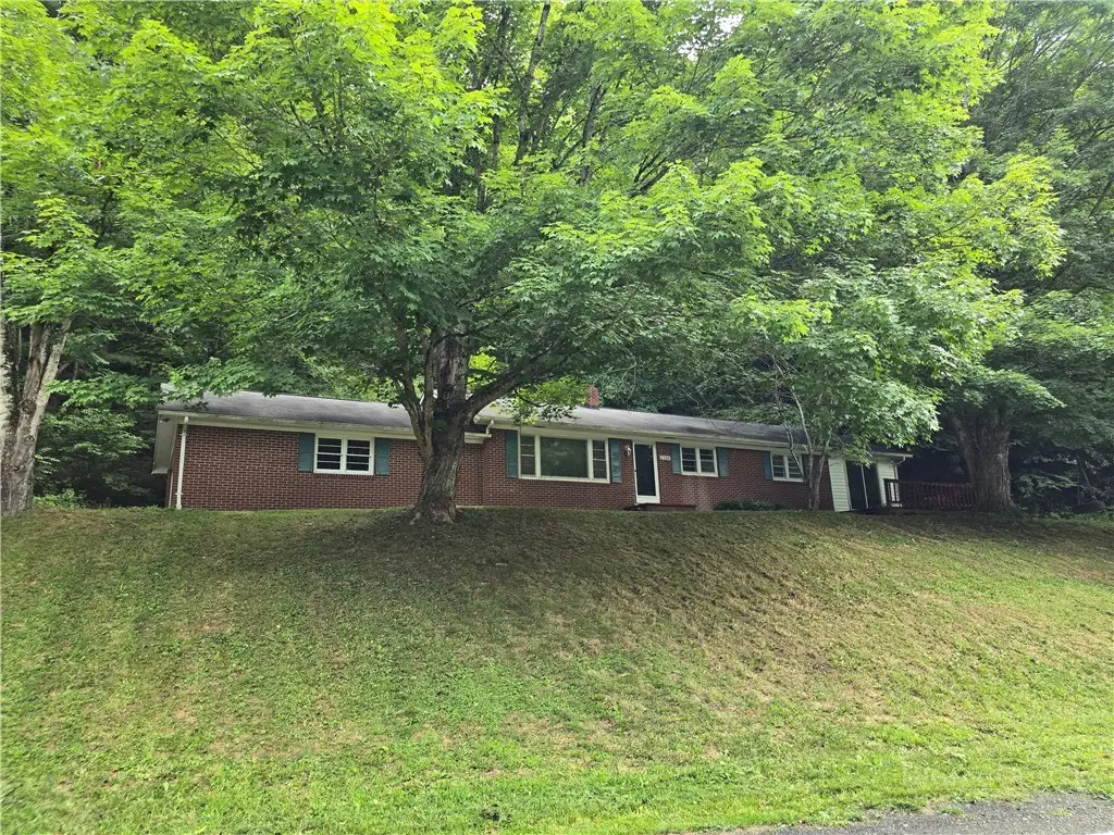 2158 W Mill Creek Road, Warrensville, NC 28693 - #1