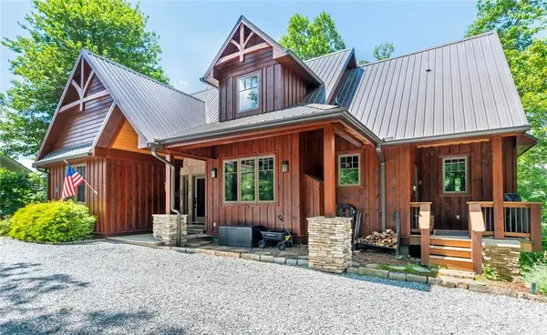 142 Summit Point Trail, Banner Elk, NC 28604