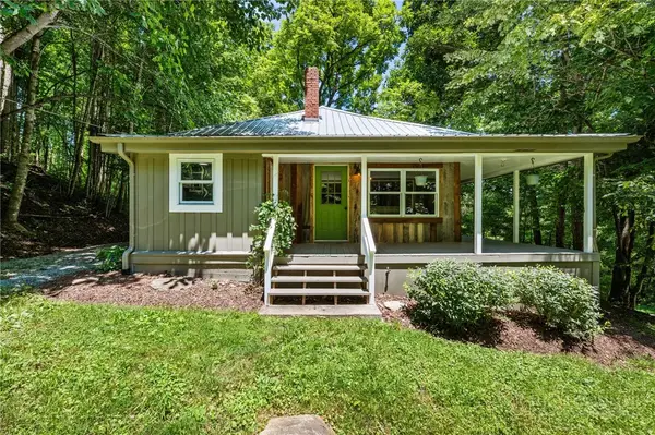 5269 Flat Springs Road, Elk Park, NC 28622