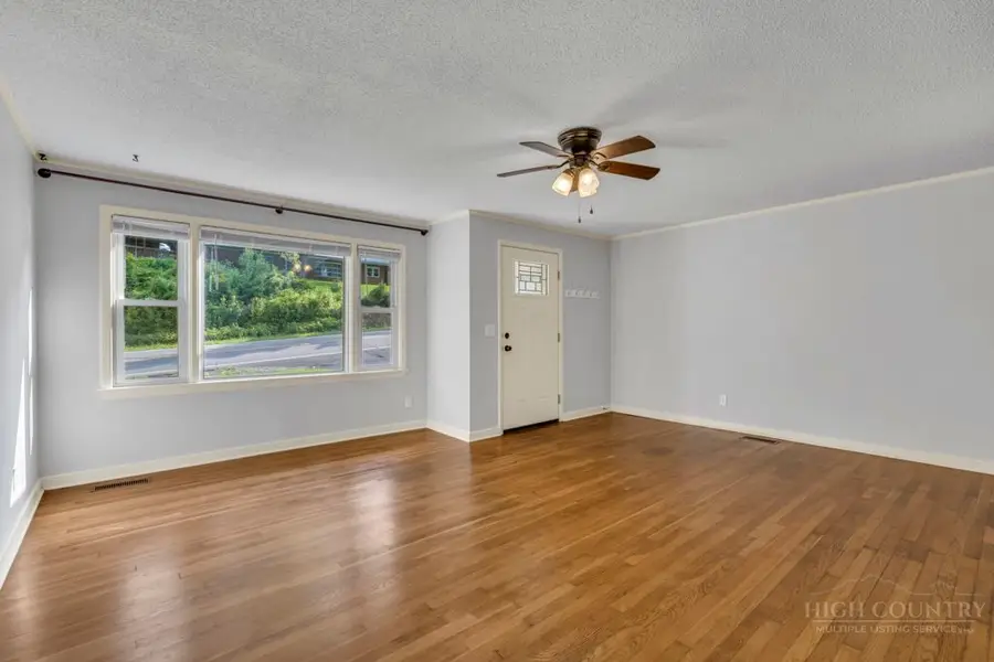 2777 Us Highway 421 N, Boone, NC 28607 - #3