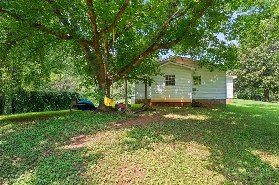 625 New Brickyard Road, North Wilkesboro, NC 28659 - #3