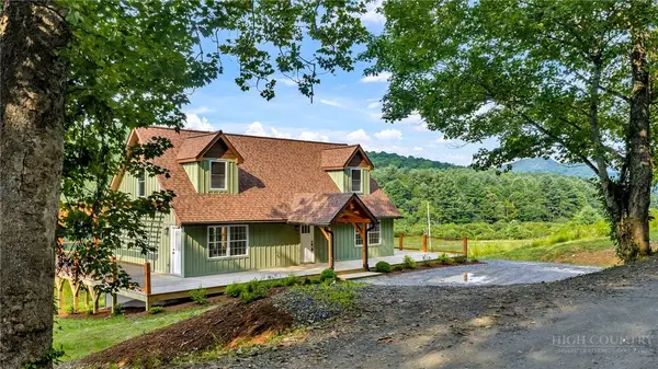 275 Grover Howell Road, West Jefferson, NC 28694