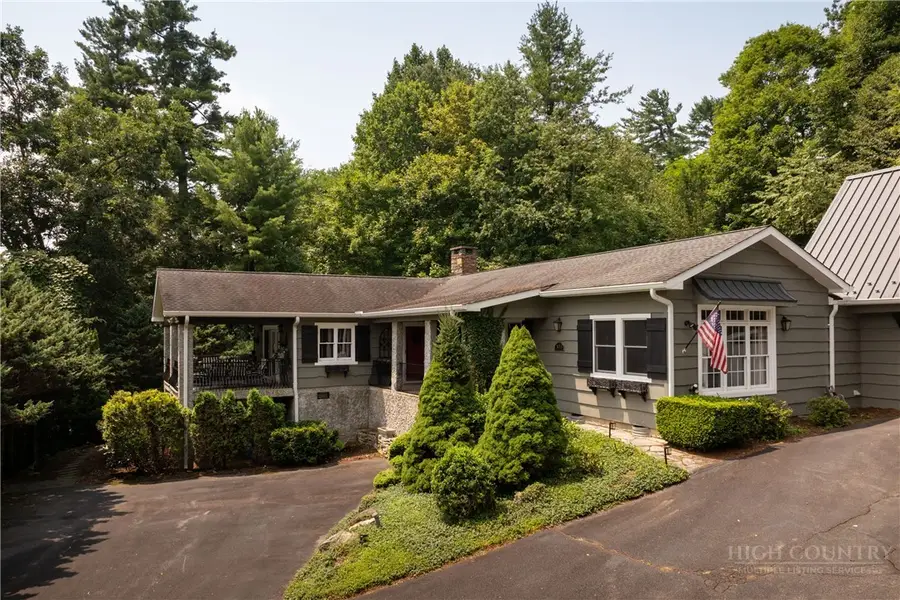 305 Laurel Lane, Blowing Rock, NC 28605 - #2