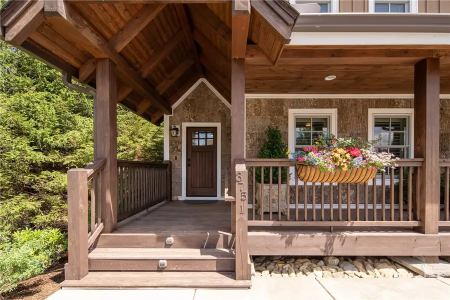 375 Chestnut Drive #1, Blowing Rock, NC 28605 - #2